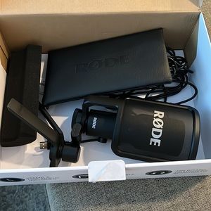 Rode NT-USB Versatile Studio-Quality USB Microphone